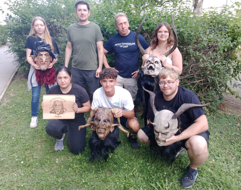 8dece742-58d3-45fa-8748-6ca93fa73a7d